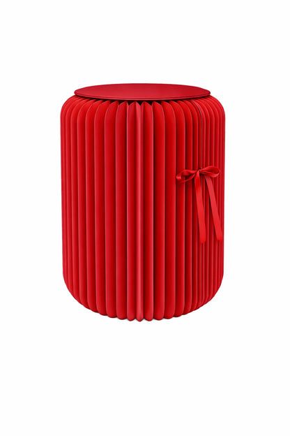 Aura Nordic™ フォールディングスツールは、 機能美と実用性を兼ね備えたデザインスツールです。